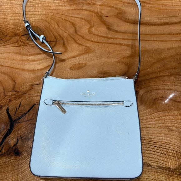Purse - Picture 1 of 3